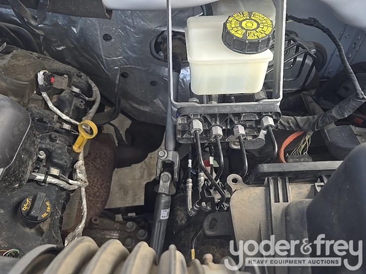 2021-ford-f150-xlt-image-27