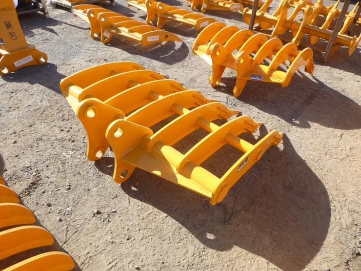 caterpillar-305-image-3