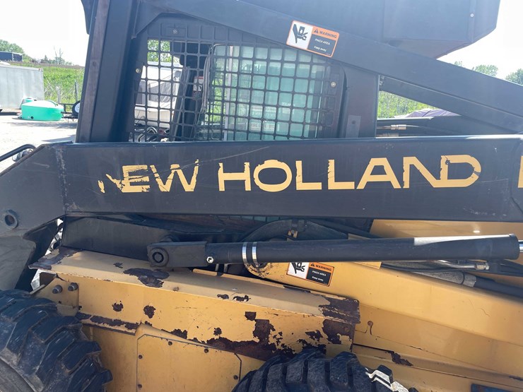 #1512-•-new-holland-skid-steer-(of)-image-8