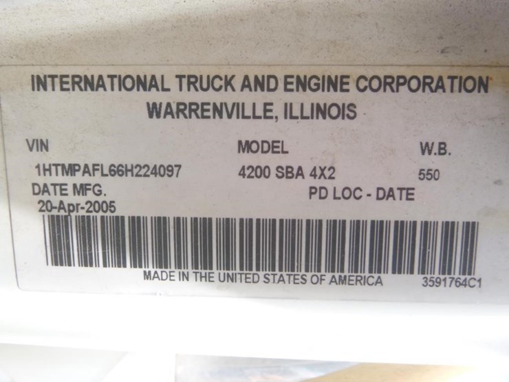2006-international-durastar-4200-image-26