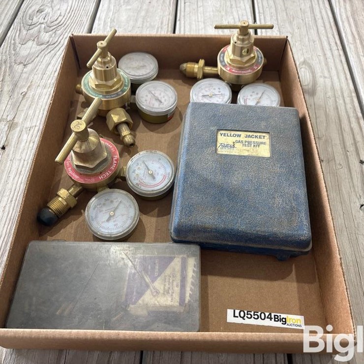 Gas Pressure Test Kit & Gauges