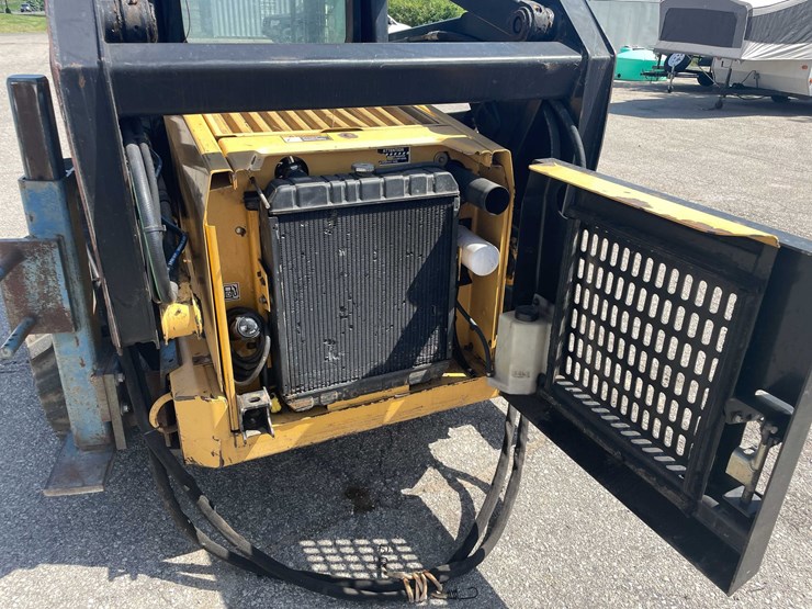 #1512-•-new-holland-skid-steer-(of)-image-28