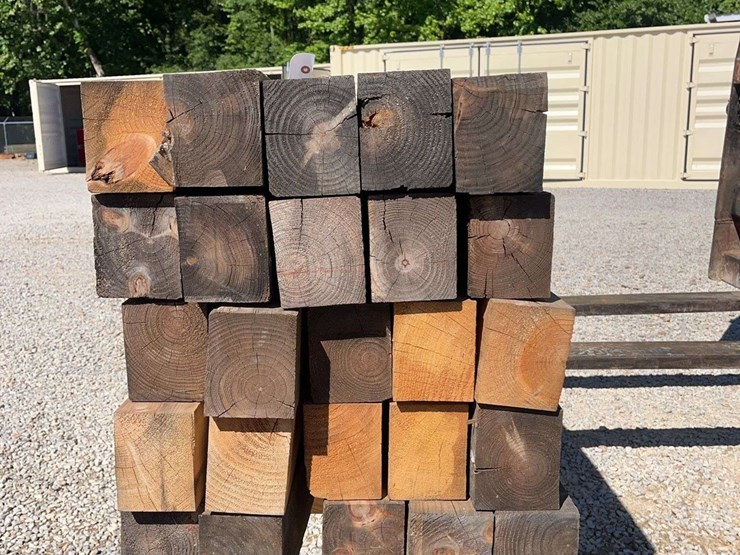 (25)-4"-x-5"-x-142"-reclaimed-fir-image-2