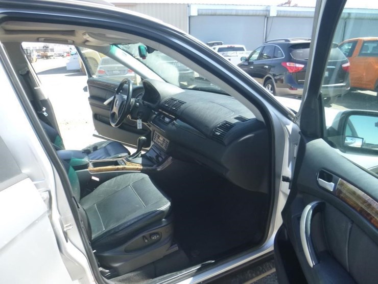 2003-bmw-x5-image-6