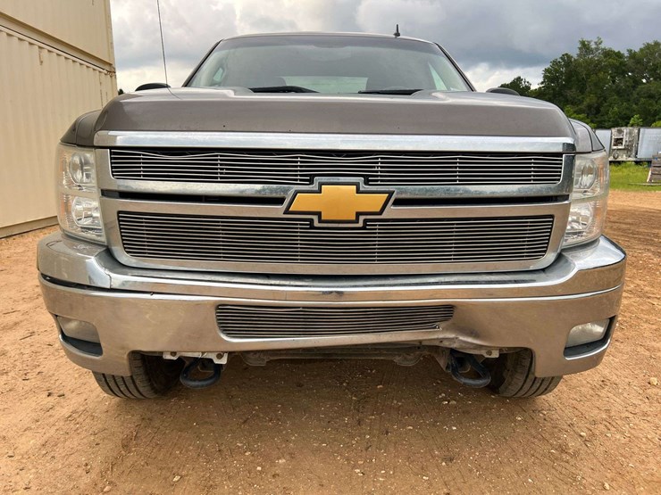 2012-chevrolet-silverado-2500hd-lt-image-5