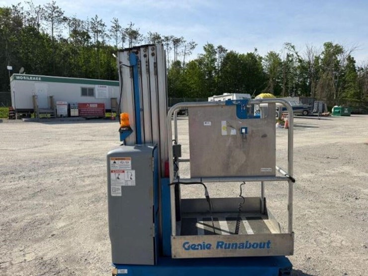 2015-genie-gr-20-electric-personnel-lift-gr1539528-image-10