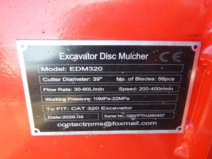 caterpillar-320-image-8