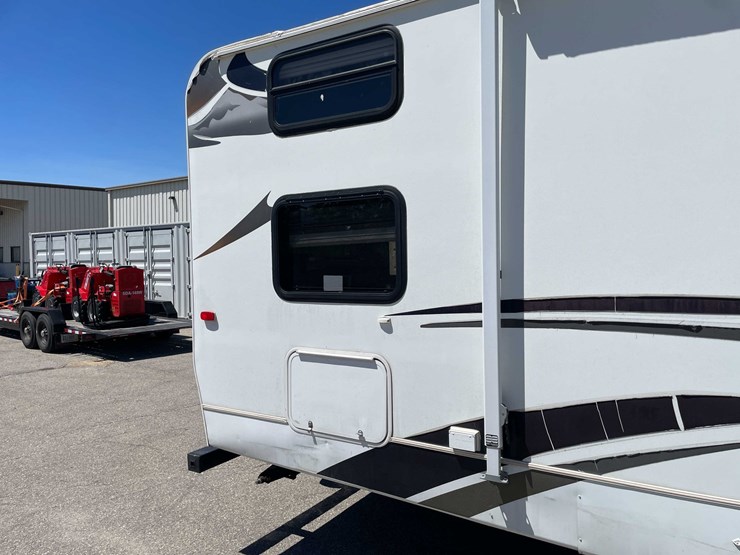 #1515-•-2008-keystone-travel-trailer-(wi-title)-(of)-image-38