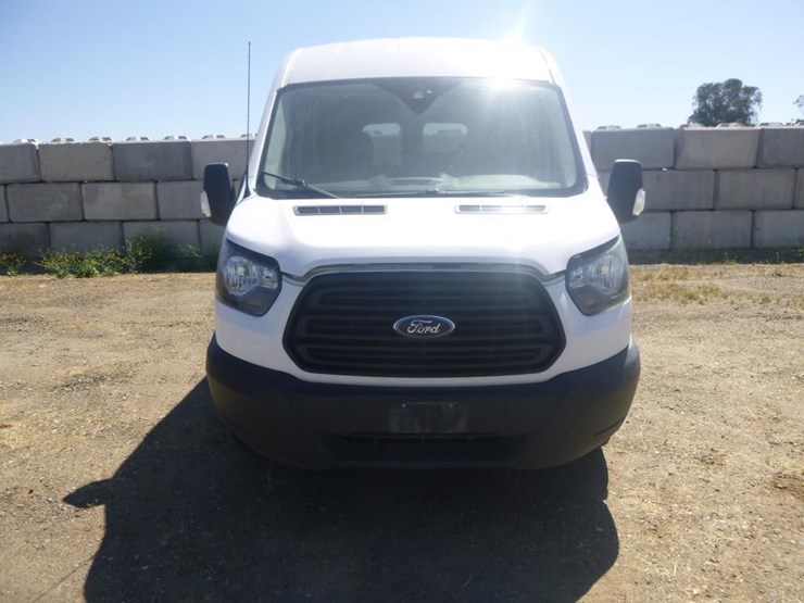 2019-ford-transit-image-22