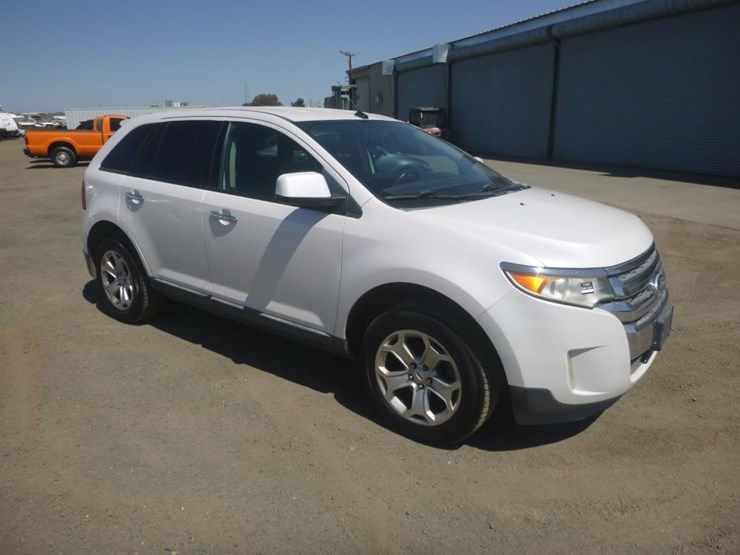 2011-ford-edge-image-2
