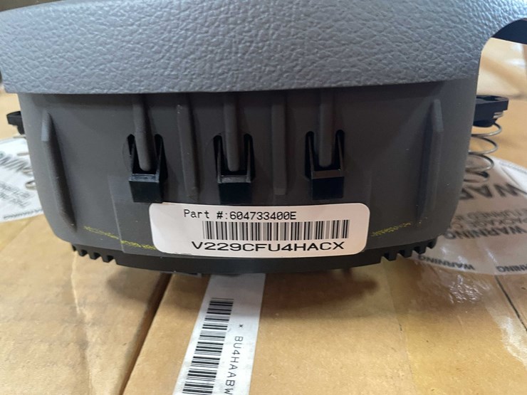#2598-•-(2)-pallets-of-airbags-(g)-image-11