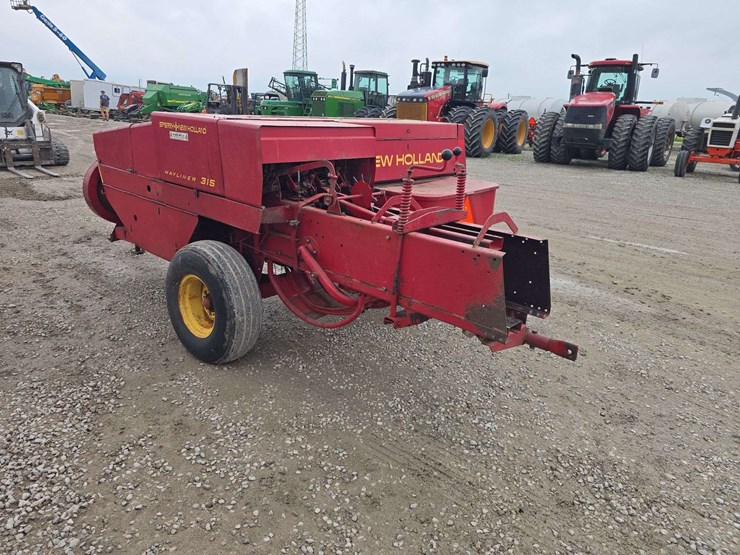 2025-new-holland-315-image-5