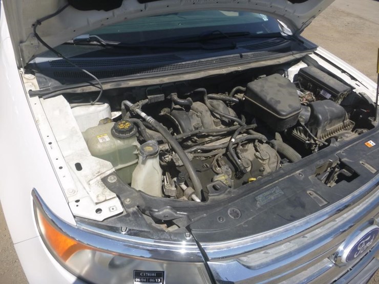 2011-ford-edge-image-10