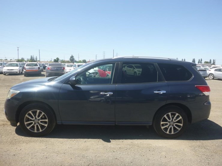 2015-nissan-pathfinder-image-5
