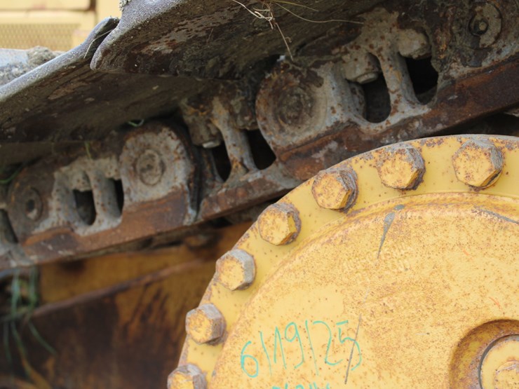 caterpillar-d6n-image-8