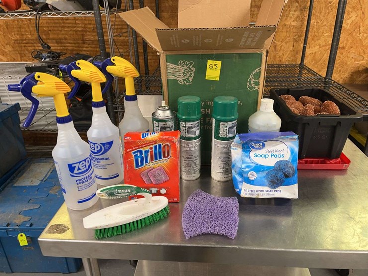 box-of-cleaning-supplies-image-1