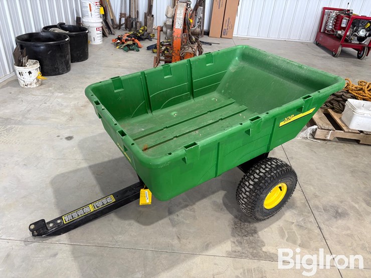 john-deere-10p-image-1