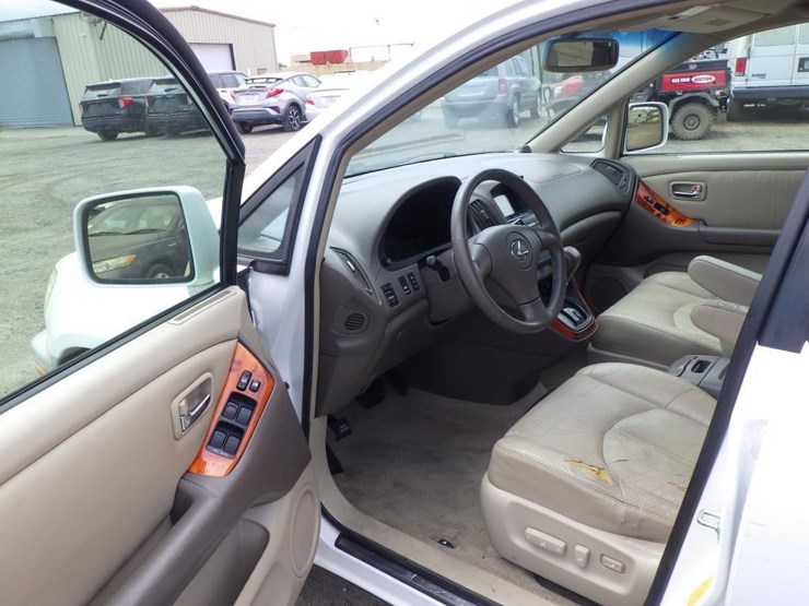 2001-lexus-rx300-image-5