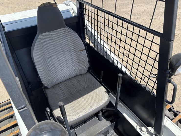 bobcat-725-image-18