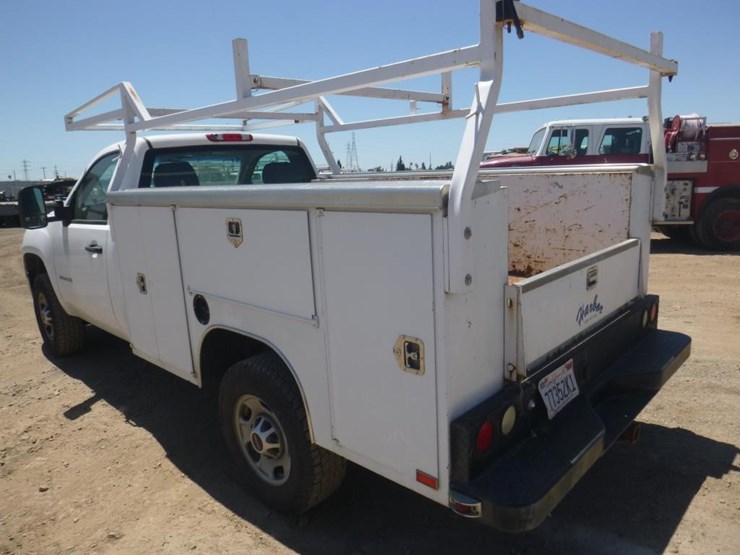 2012-gmc-2500hd-image-4