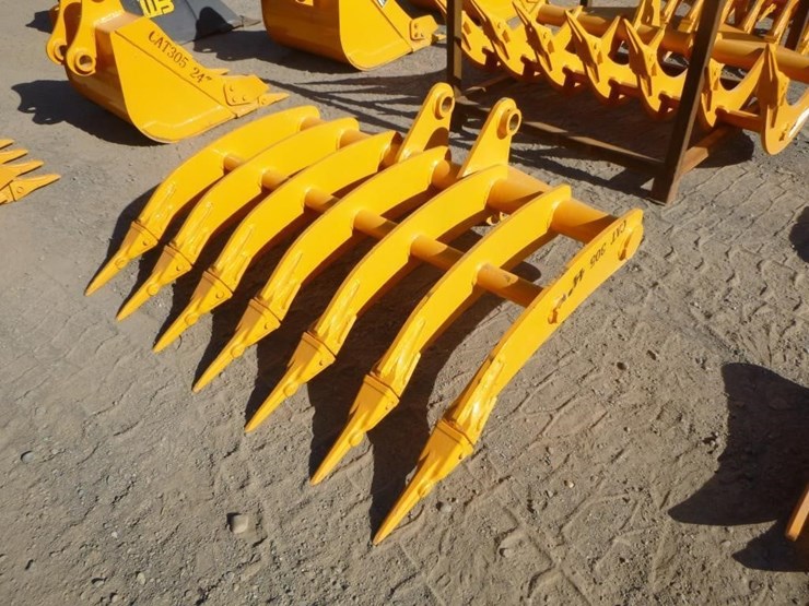 caterpillar-305-image-1
