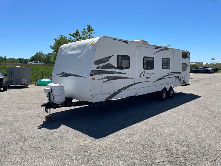 #1515-•-2008-keystone-travel-trailer-(wi-title)-(of)-image-1