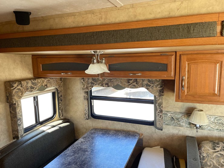 #1515-•-2008-keystone-travel-trailer-(wi-title)-(of)-image-79