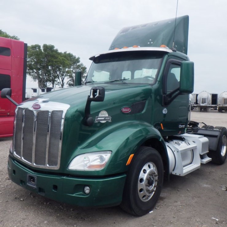 2018 PETERBILT 579