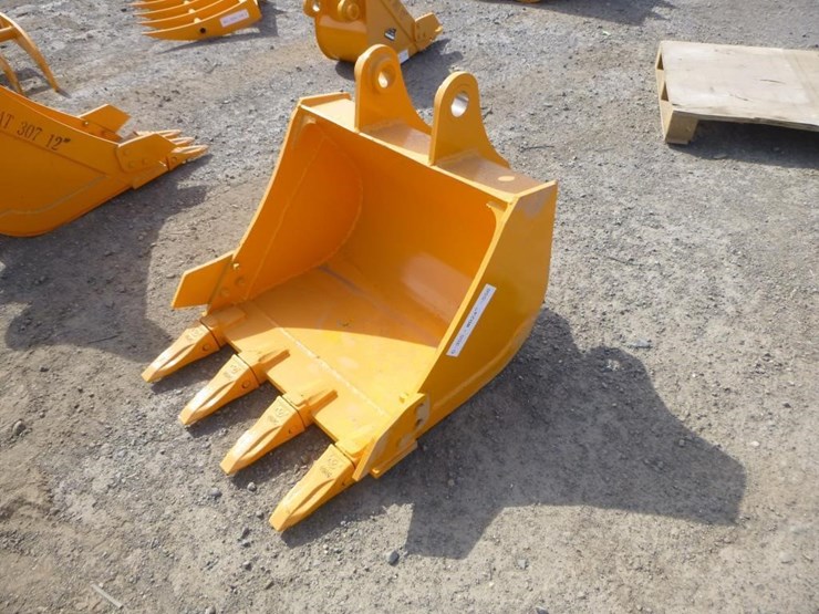caterpillar-305-image-1
