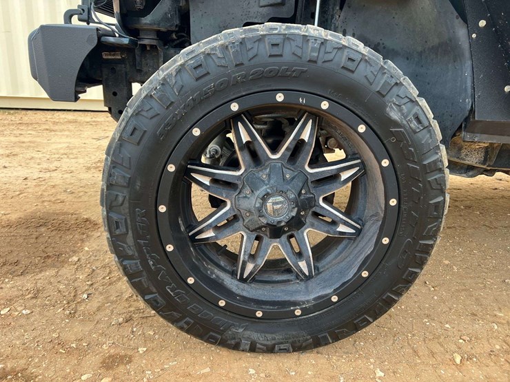 2010-jeep-wrangler-sport-image-9