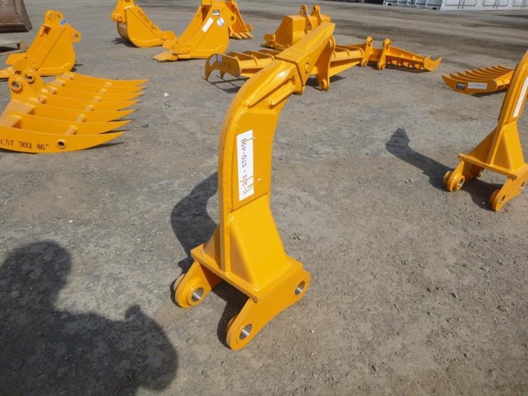 caterpillar-303-image-3