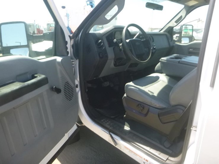 2012-ford-f450-image-16