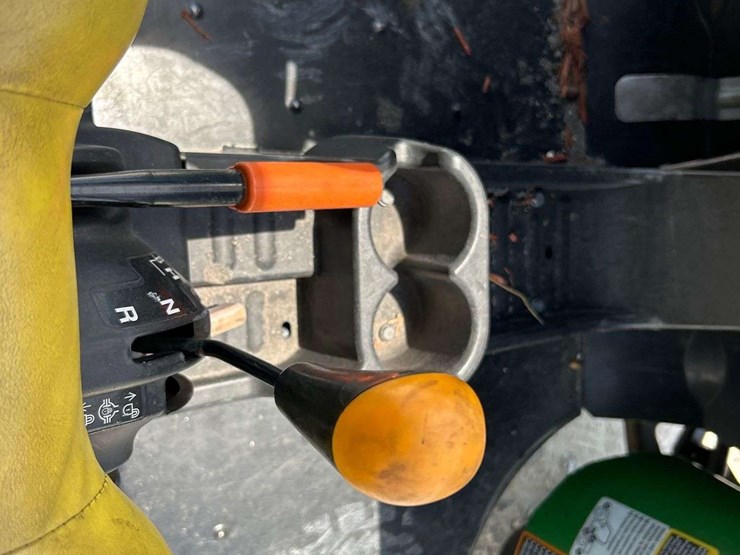 john-deere-gator-image-15