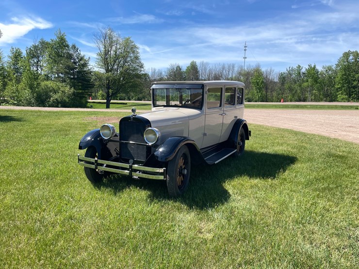 #1500-•-1928-dodge-brothers-4-door-sedan-(marion,-wi)-image-1