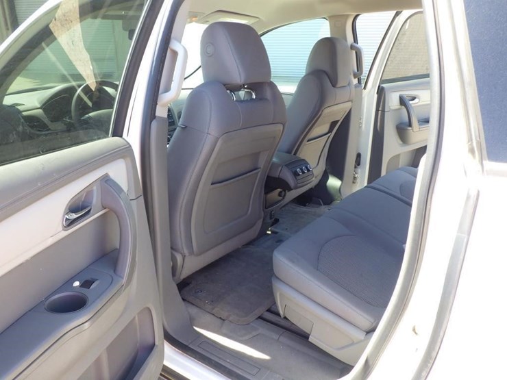 2014-chevrolet-traverse-image-7