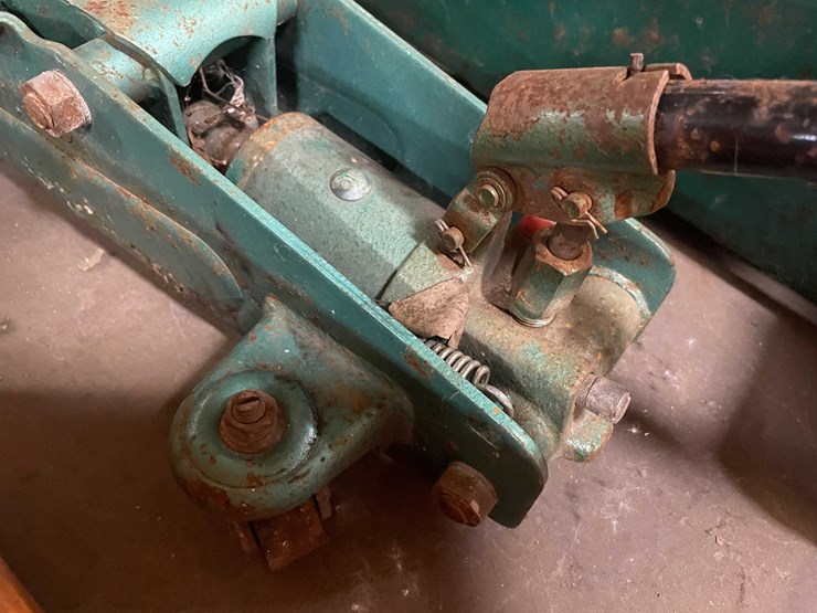 #2756-•-(2)-floor-jacks-(pr11)-image-9