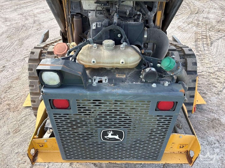 2020-deere-325g-image-17
