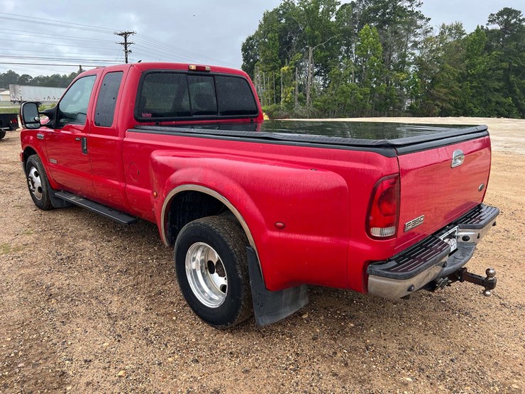 2005-ford-f350-xlt-image-2