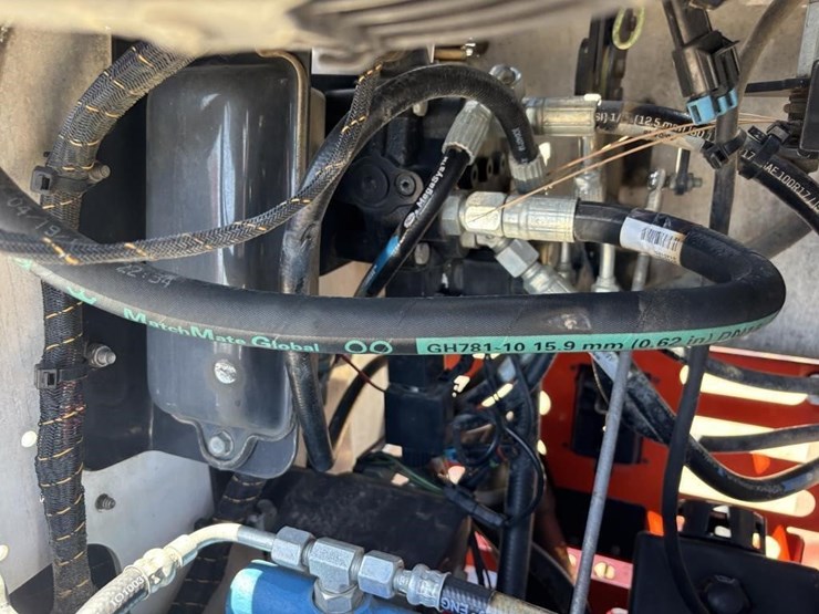2018-bobcat-mt85-image-23