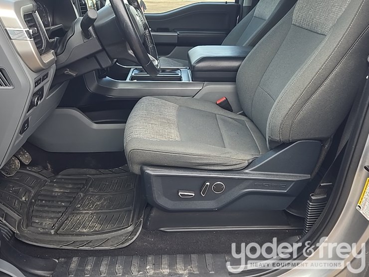2021-ford-f150-xlt-image-38