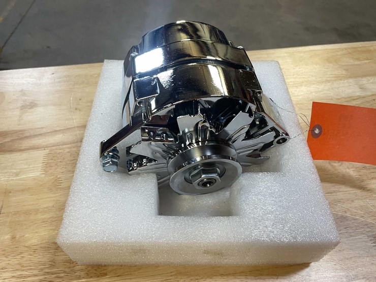 #2705-•-chrome-12vdc-alternator-(pr12)-image-1