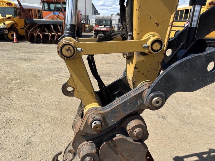 2015-caterpillar-308e2-cr-image-15