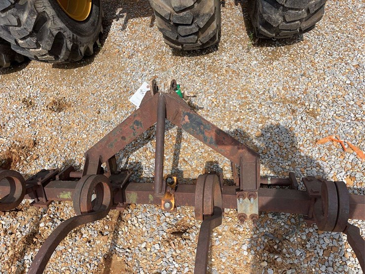 3-pt.-chisel-plow-or-root-rake-image-6
