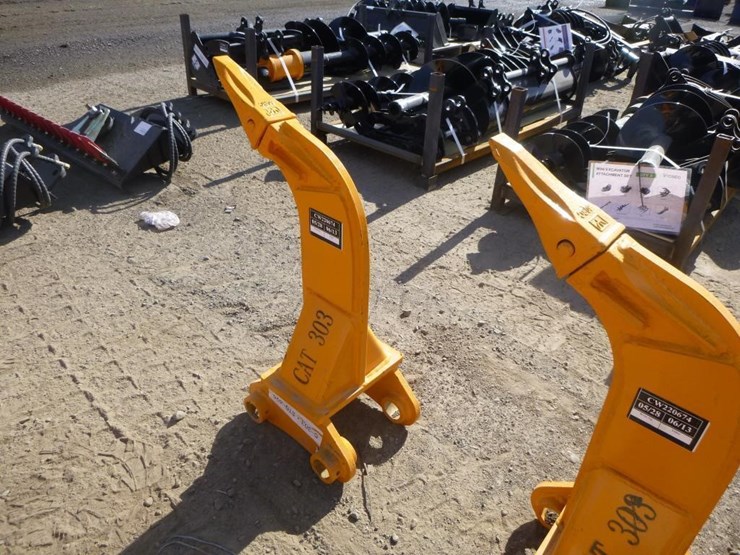 caterpillar-303-image-4