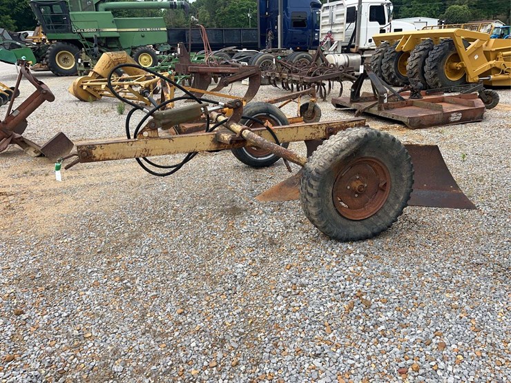 pull-style-ditching-plow,-5'-image-1