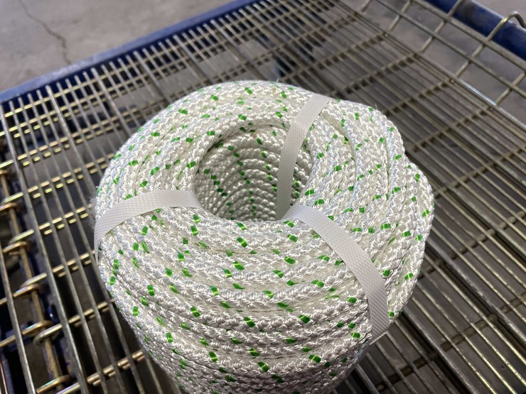 #2721-•-new-3/8"-thick,-100'-of-double-braided-rope-(cw)-image-2