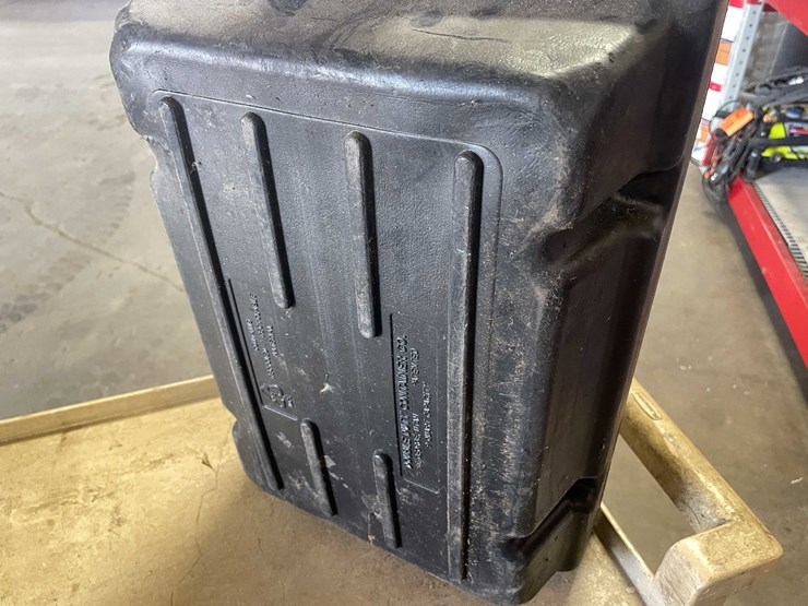 #2716-•-(2)-oil-drain-pans-(cw)-image-4