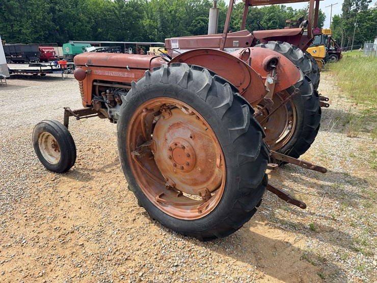massey-ferguson-65-image-3