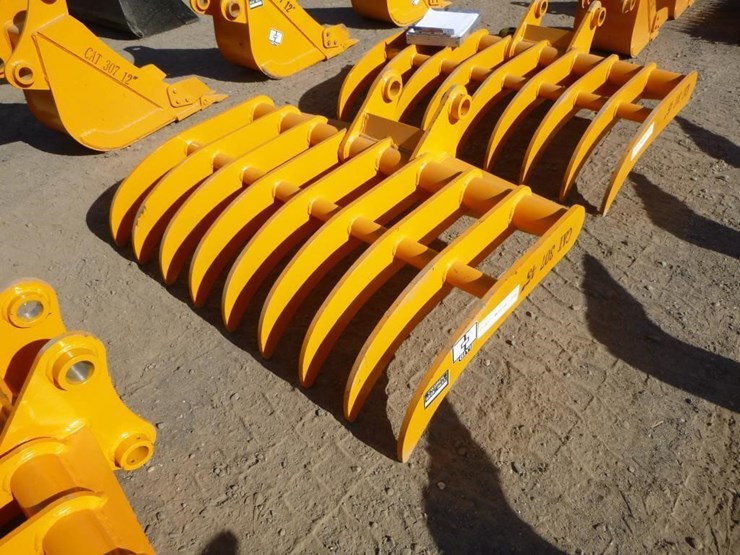 caterpillar-307-image-1