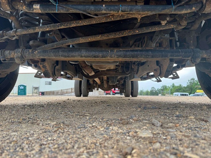 2012-ford-f550-xl-image-24